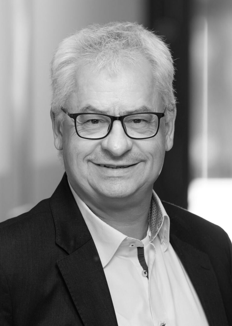 Prof. Dr. Eng. Joaquin Díaz